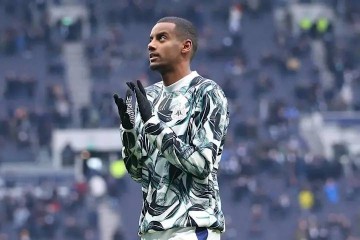 伊萨克归队难定去留,利物浦二次出击,酝酿破纪录报价