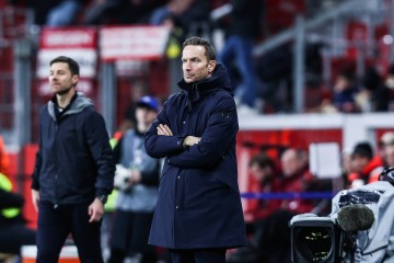 罗马诺：科洛-图雷、前利物浦助教林德斯可能加入瓜帅教练组