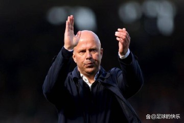 倒计时一周!斯洛特帅位悬在悬崖边,11亿豪阵崩盘+3大继任者浮出水面