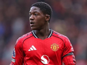 曼联或批准梅努租借那不勒斯，前提不设买断条款