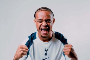 截胡切尔西!热刺官宣签下哈维-西蒙斯 转会费6000万欧