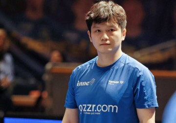 恭喜!樊振东欧冠首秀大获全胜:狂轰11-1挺进八强+球迷为他欢呼