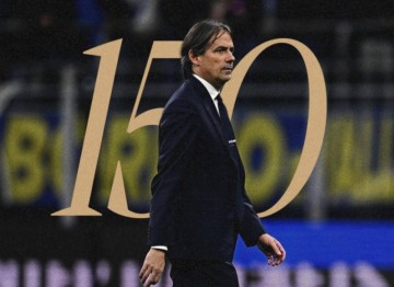 国米误判!24岁后卫失误助攻,助那不勒斯夺得意甲冠军