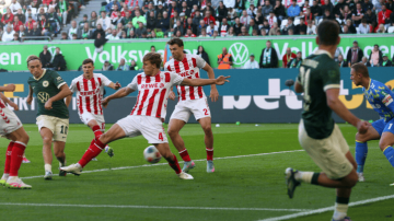 德甲神战!91分扳平99分反超,104分再平,狼堡3-3科隆