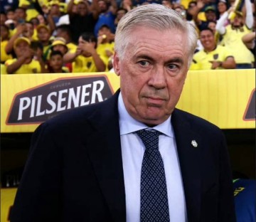 曼联新援献助攻，熊皇一剑封喉！巴西1-0复仇巴拉圭，晋级世界杯