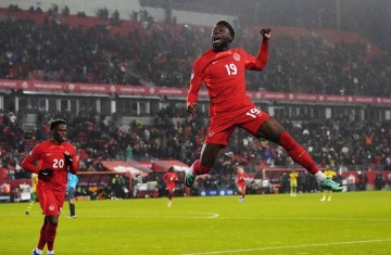 德甲最昂贵阵容揭晓!11人名单中仅两人非拜仁队员,冠军争夺成疑?