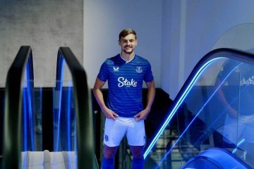 能买又能卖!切尔西2500万镑卖霍尔,今夏卖8人收入超1.8亿欧