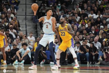 詹姆斯：MVP要求文班亚马需要提升持球能力