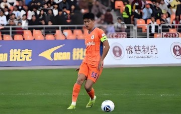 鲁能国脚新星正式签约德甲狼堡俱乐部！已身披新东家战袍亮相，值得期待