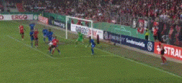 4-0，55岁前曼联主帅滕哈赫发威：率德甲劲旅大捷 迎德国杯开门红