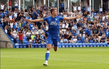 欧冠资格赛：帕纳辛纳主场求胜，流浪者客场稳中求变