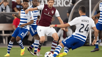 欧冠资格赛生死局：流浪者主场狂飙还是帕纳辛纳科斯逆袭？