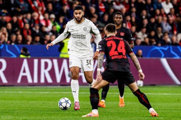 欧冠:1-1,滕哈赫前东家遭荷甲第2逼平,德甲劲旅连续2轮不胜