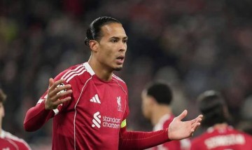 主帅难辞其咎！利物浦1-2被狼队绝杀，斯洛特式崩盘仍未止步