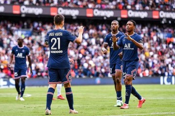 法甲焦点战:大巴黎主场碾压争冠,欧塞尔残阵死守保级