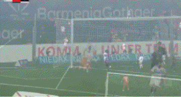 3-1,格里马尔多任意球双响,9人德甲第12掀翻德甲第2,滕哈赫前东家赛季首胜