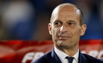 AC米兰1喜1忧,6冠名帅驾到,但出售遇阻,2亿转会费飞了