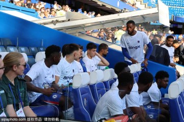 切尔西紧急召回杰克逊!锋线危机引发转会风波