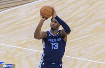 杰克逊5年2.4亿美元续约灰熊 阿尔达马留守孟菲斯