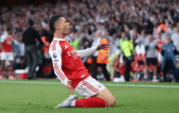 足坛一夜动态!阿森纳绝平曼城,国米主场复仇,巴萨大胜送分童子