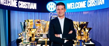 国际米兰50大胜，新帅表现出色，两名新援亮眼