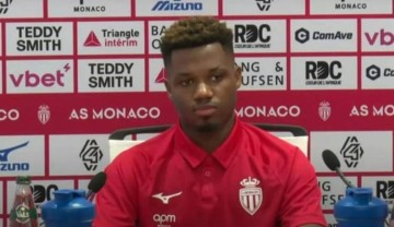 亮相摩纳哥！法蒂：我不是带着报复心态来的 法甲是最佳联赛之一