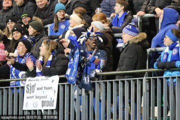 女足欧洲冠军联赛：沃尔夫斯堡女足vs切尔西女足