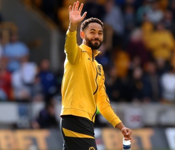 曼联夏窗首签官宣,库尼亚可加盟无欧战,奥斯梅恩因薪资问题未签