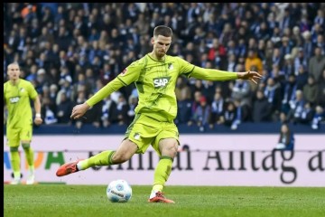 2000万欧天价转会，利兹联抢下德甲铁腰，英超要变天？