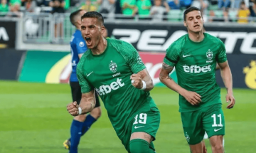 25111期足彩胜负平推荐：欧冠费伦茨交手占优 + 主场强势