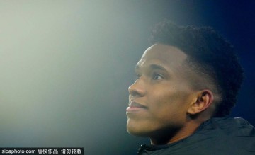 库库雷利亚：从巴萨弃将到切尔西明星的逆袭之路