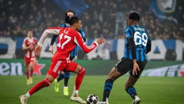 拜仁客场6-1暴揍意甲独苗！欧冠八强已无悬念，球迷：留点面子啊