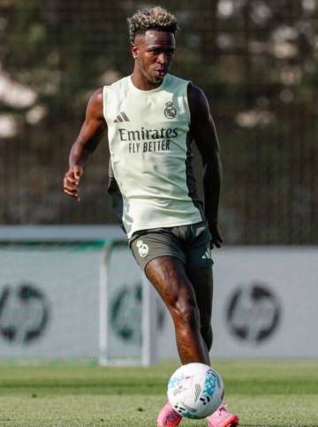 未来不明!皇马已暂停维尼修斯的续约谈判