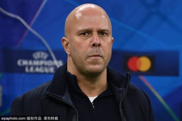 前英超主帅:萨拉赫情绪失控 其言论让斯洛特帅位更稳