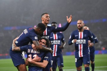 5冠王还不够!巴黎王朝再添1冠,12月终极目标曝光,全欧都慌了