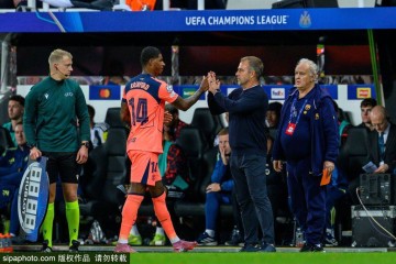 拉什福德双响夜震撼英伦,曼联错失天才引热议