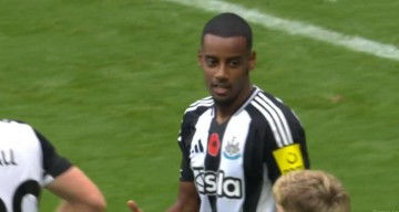 德甲妖锋被曝情定纽卡斯尔伊萨克大结局注定是利物浦?