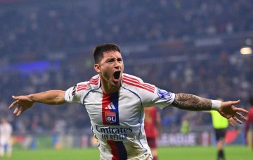 欧联赛事:24岁国际米兰前球员鱼跃破门,助里昂法甲迎来2连胜