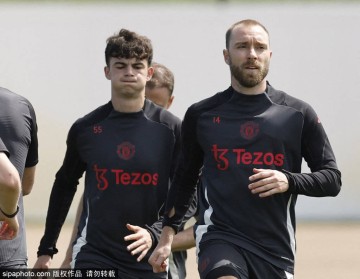 曼联官宣:8年老臣+中场大师+青训魂,三将告别!红魔换血阵痛还是新生?