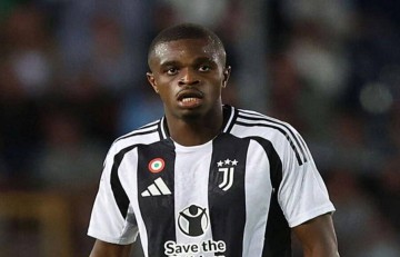 尤文图斯瞄准AC米兰后防补强,欲借鉴意甲冠军赛季的成功经验