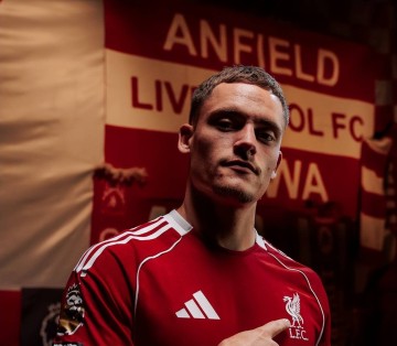 0-1惨遭2连败,利物浦连土超球队都赢不了,斯洛特拿什么来争冠军