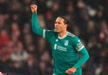 范戴克头球致胜助利物浦重返胜轨，杰拉德高度评价防线提升