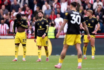 下课倒计时?英媒爆料,曼联开始关注阿莫林接班人,哈维渴望执教