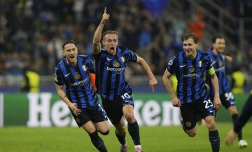 纽卡斯尔联队重磅：报价国米中场悍将，曾在欧冠绝杀巴萨！