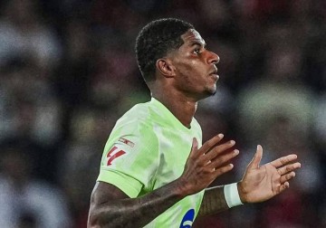 巴萨欲买断拉什福德合同至2030：降薪再签长约