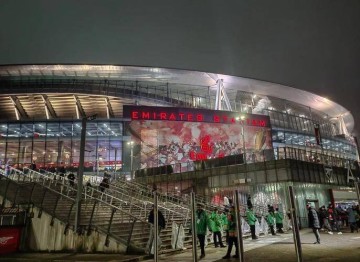 欧冠夜阿森纳闪耀：埃泽世界波+赖斯远射，枪手强势