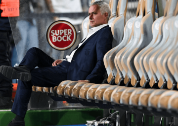 穆里尼奥战术保守,逼平劲敌,终结对手9连胜,18分排名第3