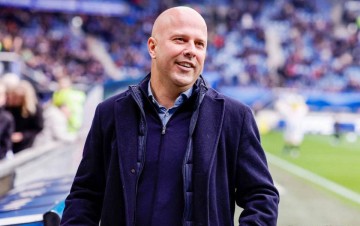 利物浦花费9500万引进年轻前锋，法兰克福成为德甲转会黑店