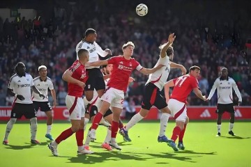 法甲焦点:欧塞尔 VS 摩纳哥,谁能抢占先机?