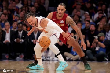 米切尔空砍31分布伦森23分 唐斯两双尼克斯险胜骑士